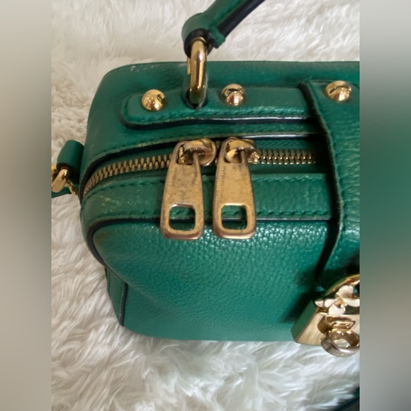 Dolce & Gabbana
Green Soft Grained-Leather Dolce Box Bag - Picture 7 of 13